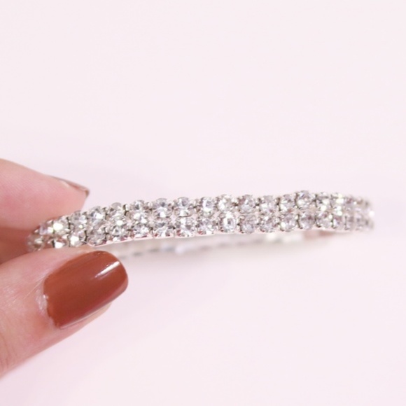 Crystal Rhinestone Two-Row Stretch Bracelet - Picture 2 of 3